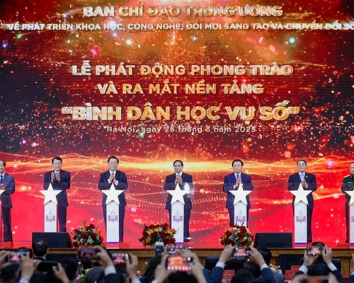 Hà Nội triển khai Phong trào “Bình dân học vụ số”: Phổ cập kỹ năng số, thúc đẩy chuyển đổi số toàn dân